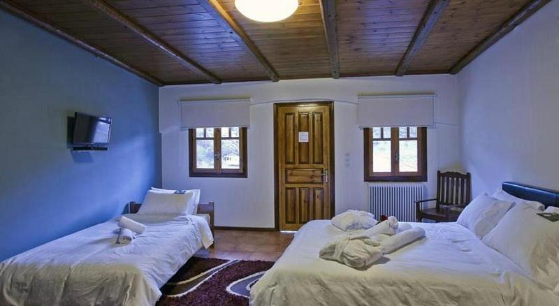 Fanaras Hotel Kalavryta Luaran gambar