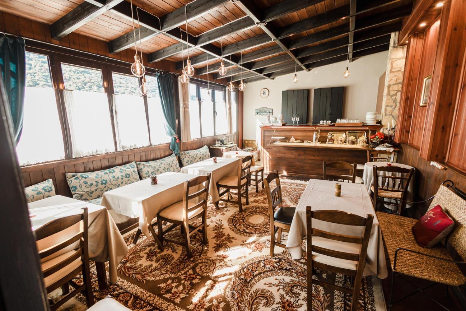 Fanaras Hotel Kalavryta Luaran gambar